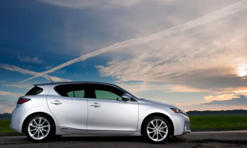 Lexus CX 300h #7