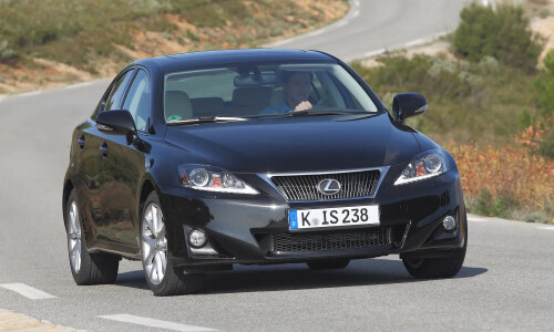 Lexus IS 200d #9