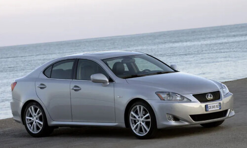 Lexus IS 220d #8