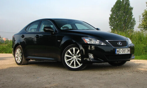 Lexus IS 220d #9