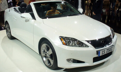 Lexus IS 250C #2