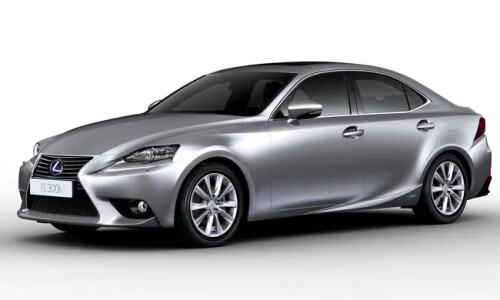 Lexus IS 300h #10