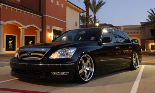 Lexus LS 430 #8
