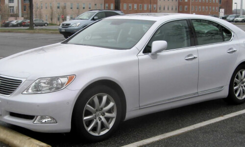 Lexus LS 460 #4