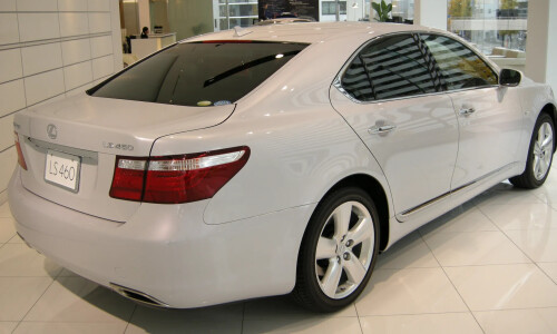 Lexus LS 460 #9
