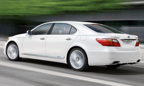 Lexus LS 460 AWD #3