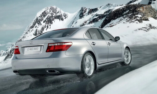 Lexus LS 460 AWD #6