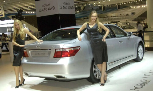 Lexus LS 460 AWD #7