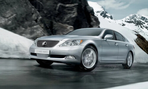 Lexus LS 460 AWD #8