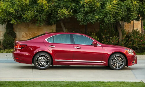 Lexus LS 460 AWD #14