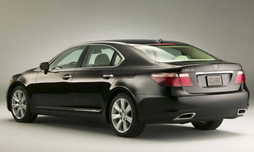 Lexus LS 600h #6