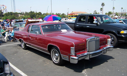 Lincoln Continental #10