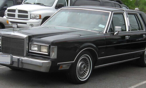Lincoln Town Car #1