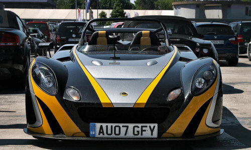 Lotus 2-Eleven #17