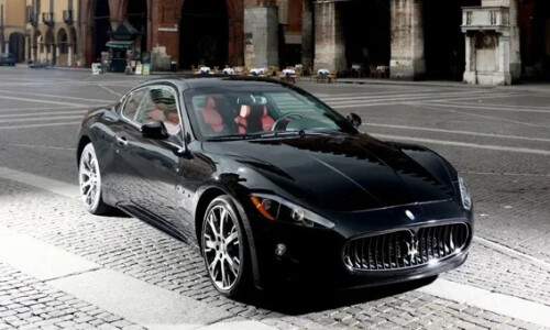 Maserati Gran Turismo S Cabrio #2