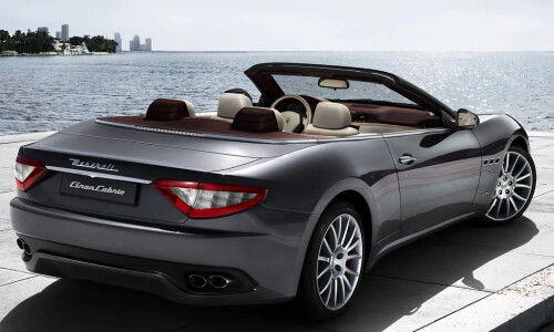 Maserati GranCabrio #11