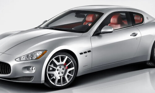 Maserati GranTurismo #11