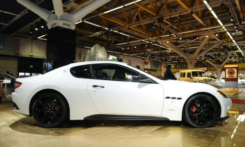 Maserati GranTurismo S #4