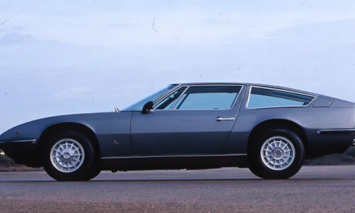 Maserati Indy #12