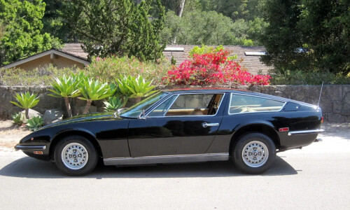 Maserati Indy #15