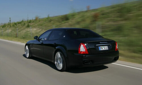 Maserati Quattoporte V8 #8