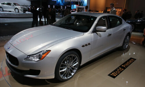 Maserati Quattoporte V8 #12
