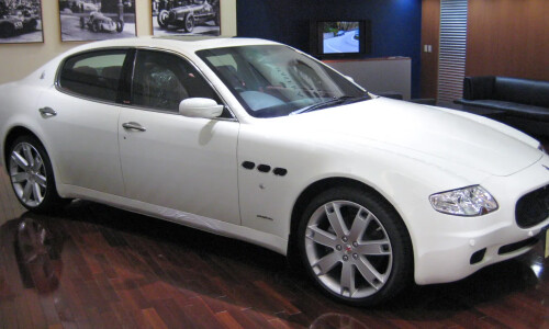 Maserati Quattroporte #10