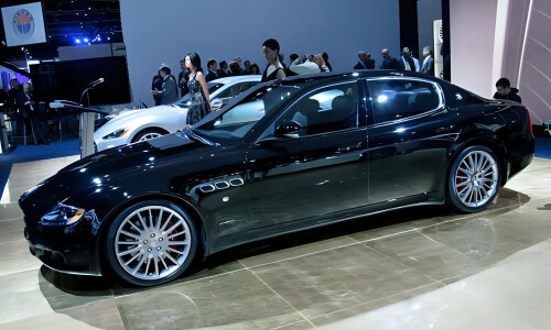 Maserati Quattroporte Sport GT #4