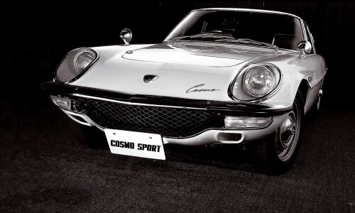 Mazda 110 S Cosmo #8