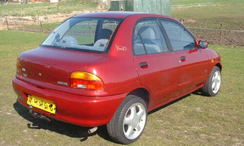 Mazda 121 #9