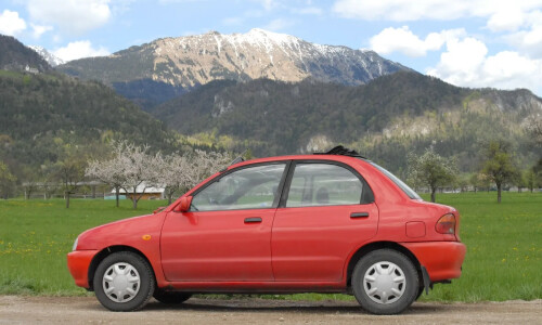 Mazda 121 #10