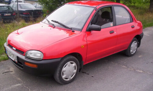 Mazda 121 #13
