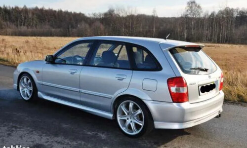 Mazda 323 F Sportive 2.0 #10