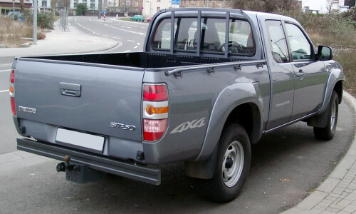 Mazda BT-50 #8