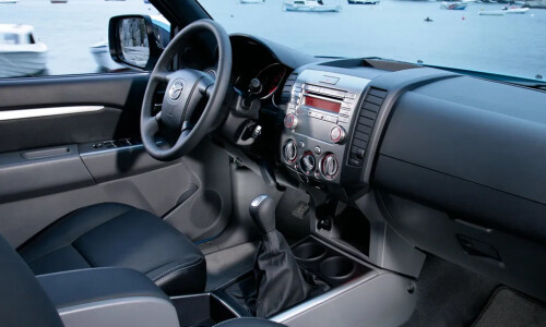 Mazda BT-50 #10