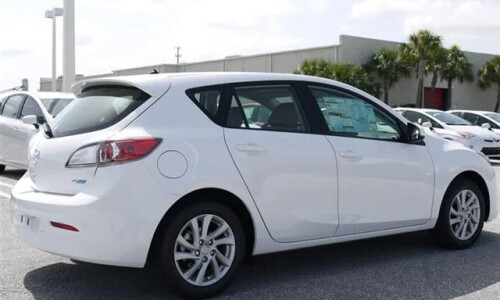 Mazda Mazda3 Active #7