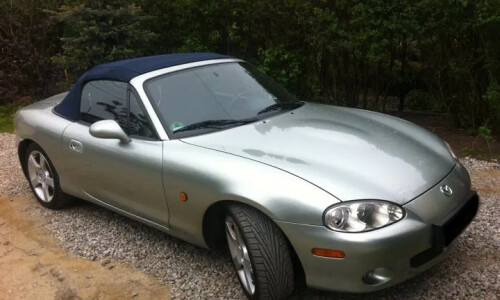 Mazda MX-5 Silver Blues #9