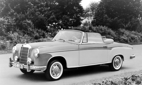 Mercedes-Benz 220 #13