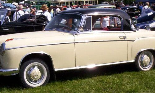 Mercedes-Benz 220 S Coupé #3