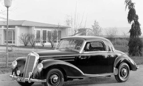 Mercedes-Benz 220 S Coupé #8