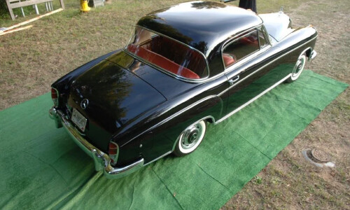 Mercedes-Benz 220 SE Coupé #7