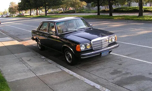 Mercedes-Benz 240 #11