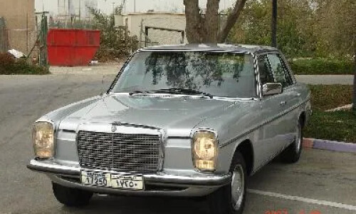 Mercedes-Benz 240 D 3.0 #4