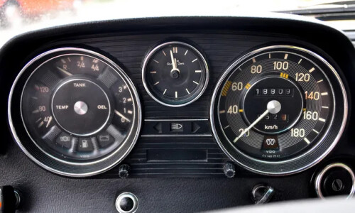 Mercedes-Benz 240 D 3.0 #10