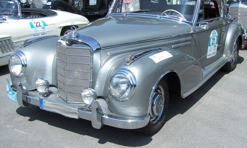 Mercedes-Benz 300 #10