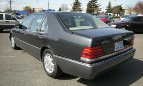 Mercedes-Benz 300 SE #16