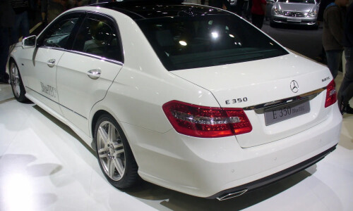 Mercedes-Benz 350 #1