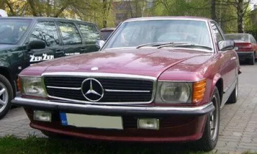 Mercedes-Benz 350 SLC #3