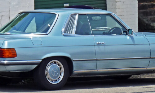 Mercedes-Benz 350 SLC #10