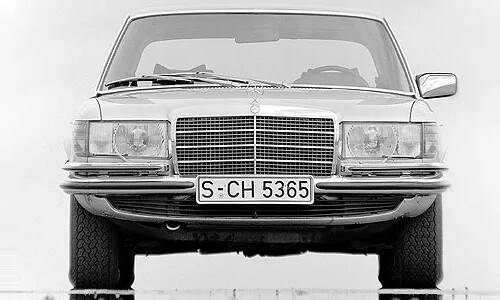 Mercedes-Benz 450 SEL 6.9 #8